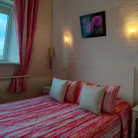 Hotel Le Littoral Lézardrieux Buitenkant foto